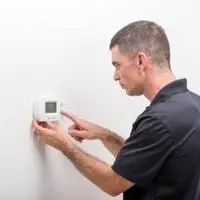 Check the thermostat with a multimeter